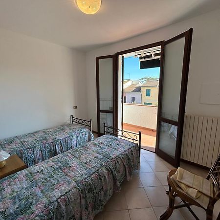 Appartamento La Casa Di Simo Montecalvoli Kültér fotó